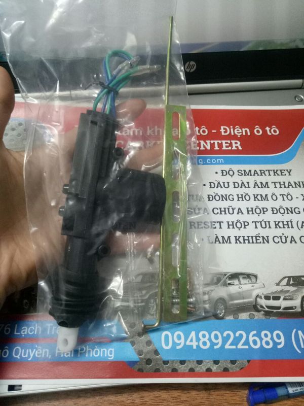 Chuột cửa ô tô, mở yên xe máy 2 dây