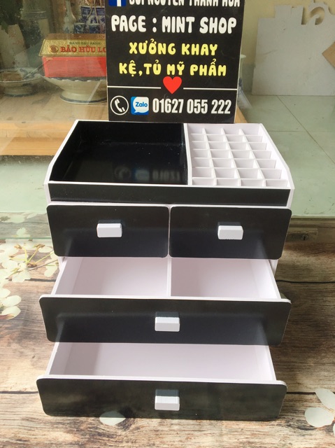 Tủ đựng mỹ phẩm 4 tầng đen full ô son 1 bên