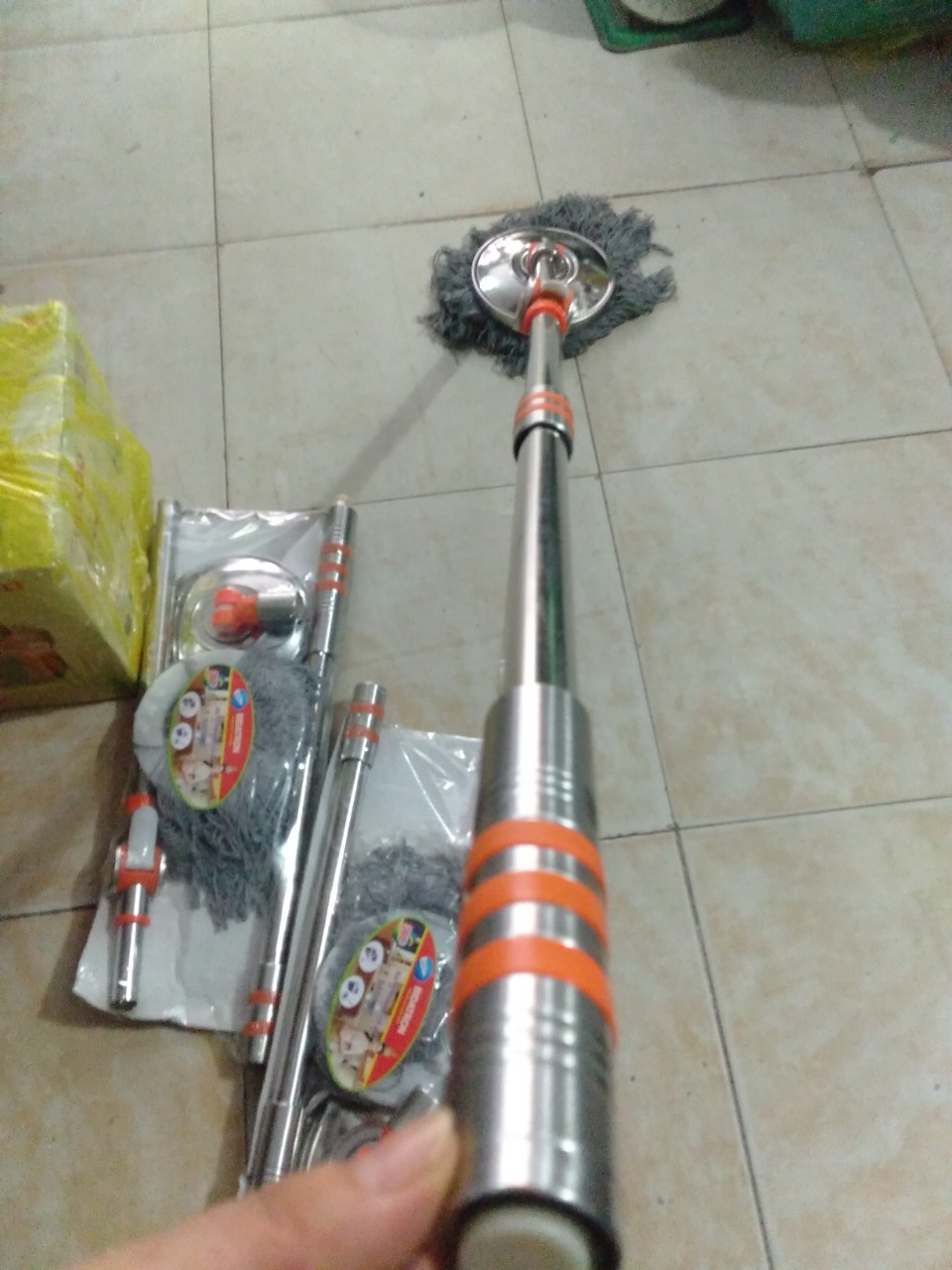 CÁN CHỔI LAU NHÀ 360 ĐỘ
