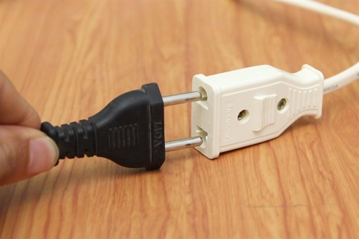 Cáp điện nối dài 5m Điện Quang 2PN Trắng