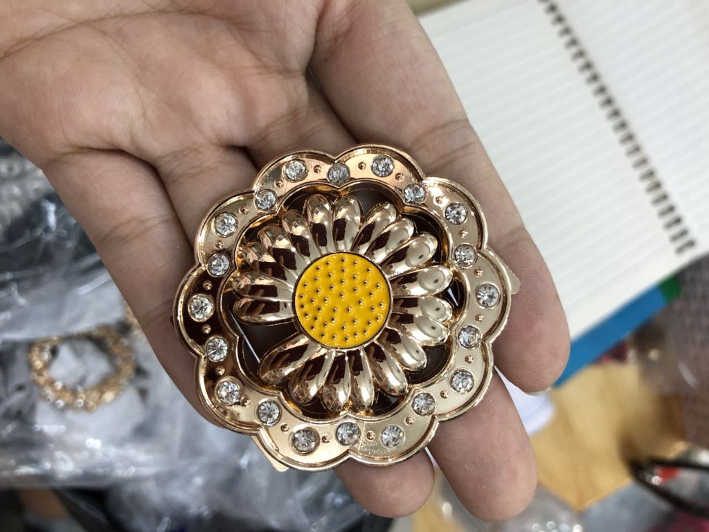 Mạc hoa cúc tròn 5.2cm -20k