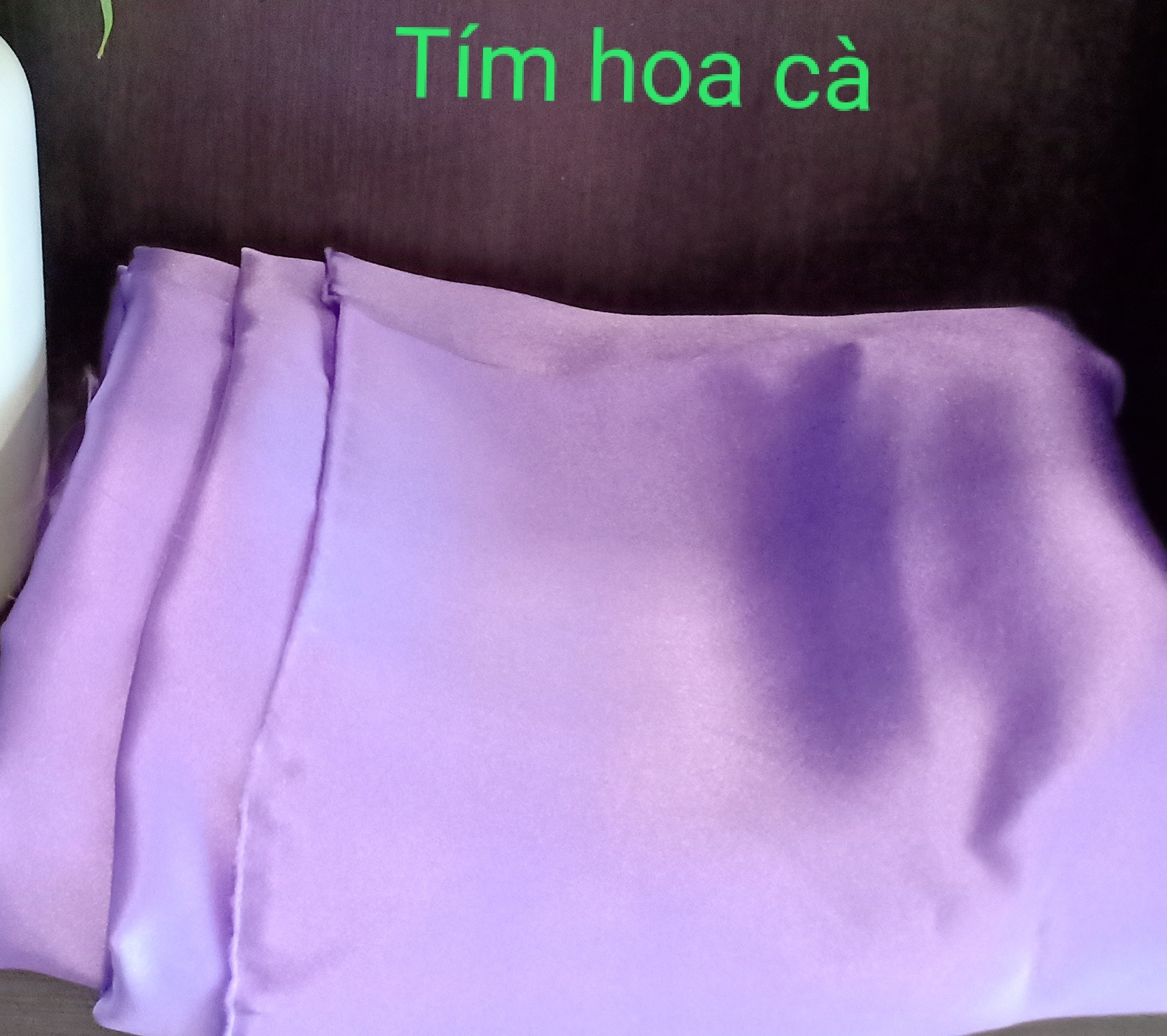 Vải lụa tơ tằm thượng hạng cho trang phục dân tộc