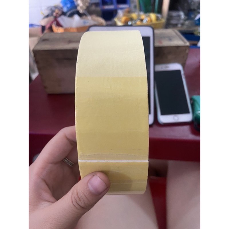 Băng keo xốp mút 2 mặt.