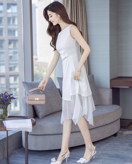 Đầm trắng phối voan