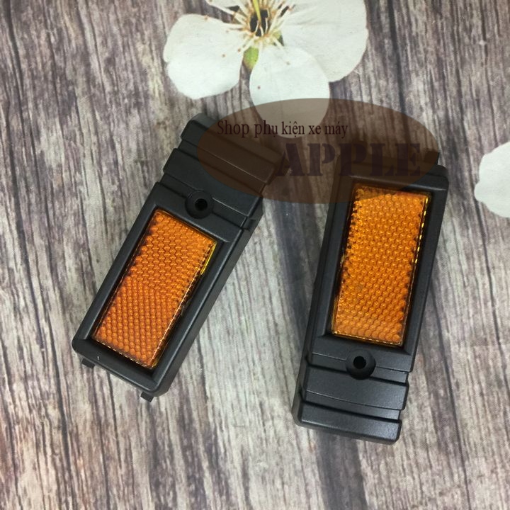 Cặp ốp phản quang ốp vai xe DREAM