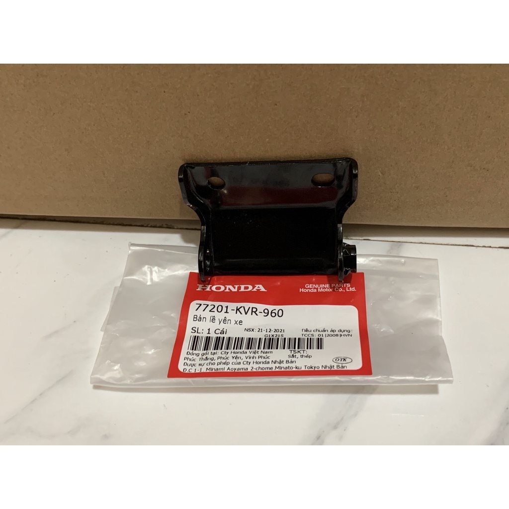 Bản lề yên xe honda wave rs100, a100, s100. 77201kvr960