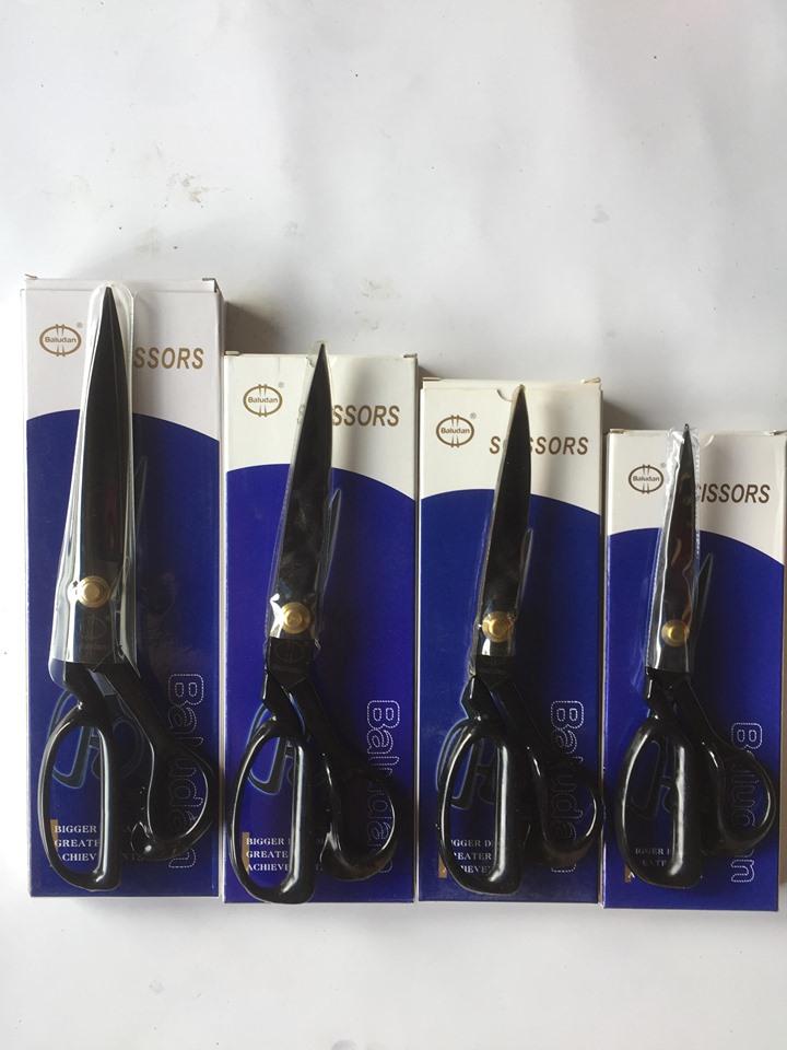 KÉO CẮT VẢI BALUDAN
