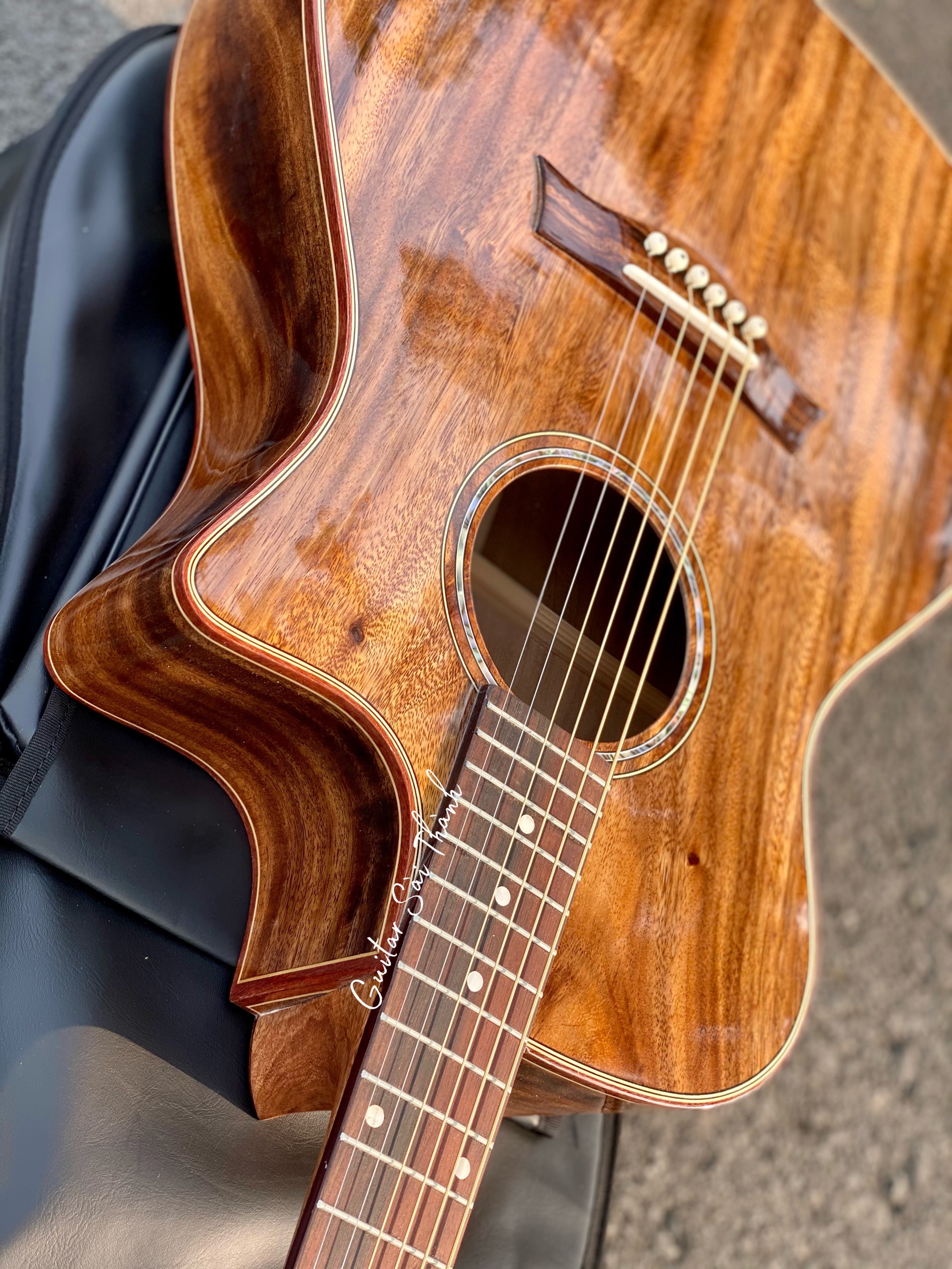 (Miễn Phí Ship) Đàn guitar acoustic FULL gỗ điệp kĩ