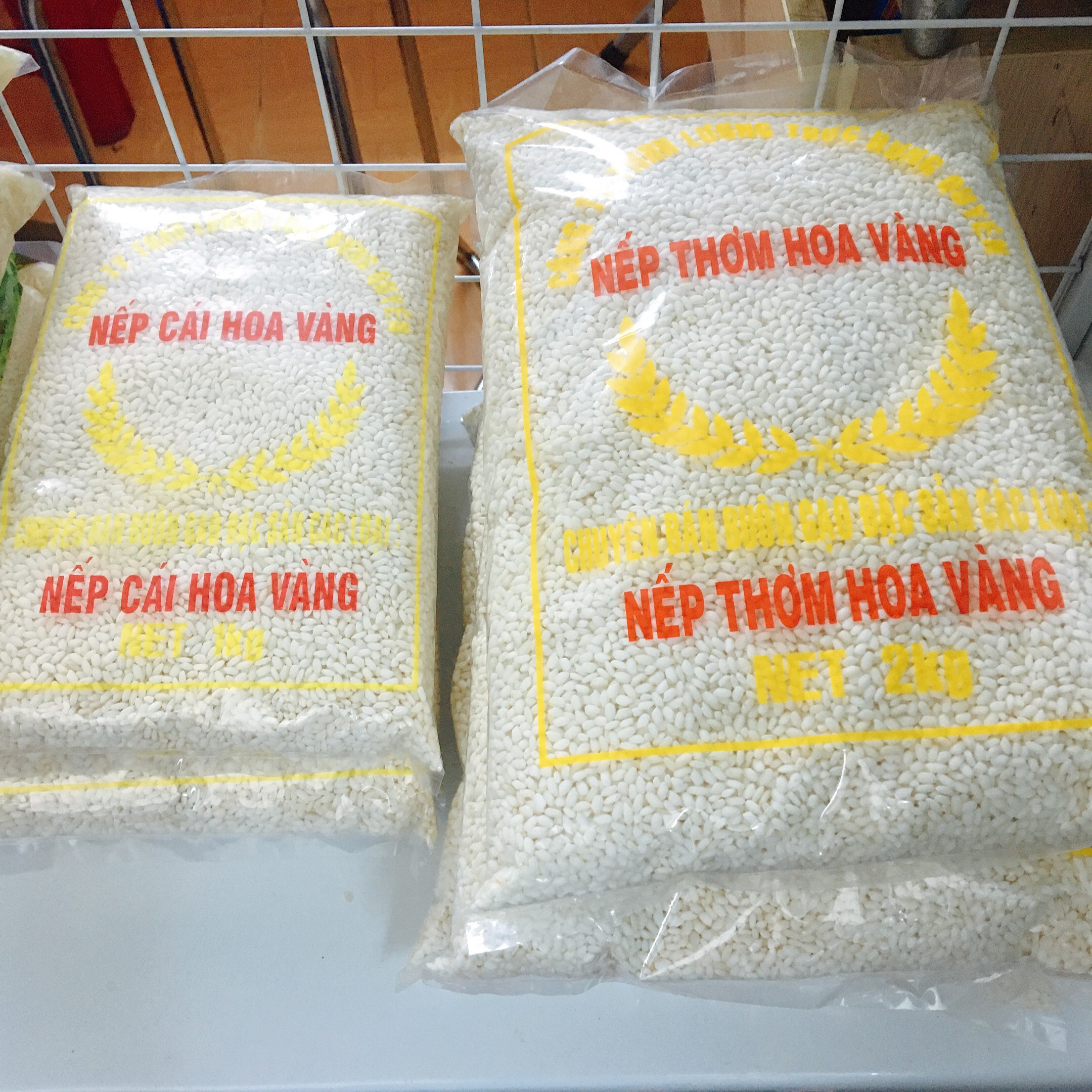 Gạo nếp cái Hoa Vàng 2kg