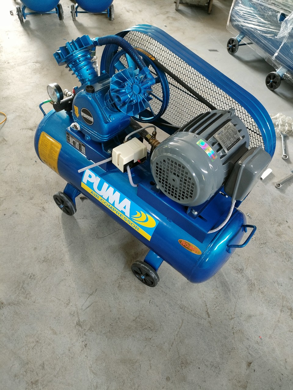Máy nén khí dây đai PUMA 1HP-60L