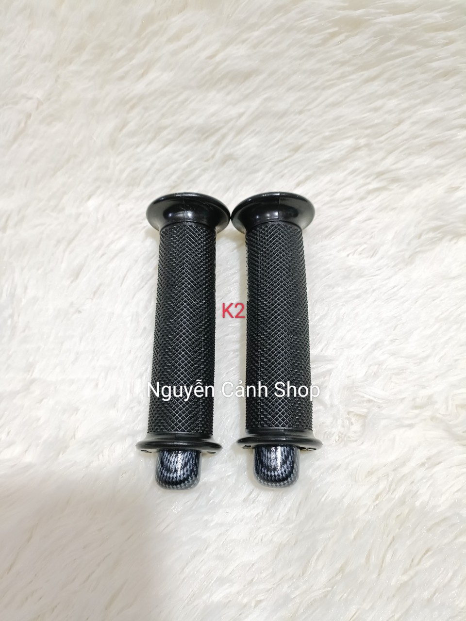 Bao tay có gù carbon gắn xe máy