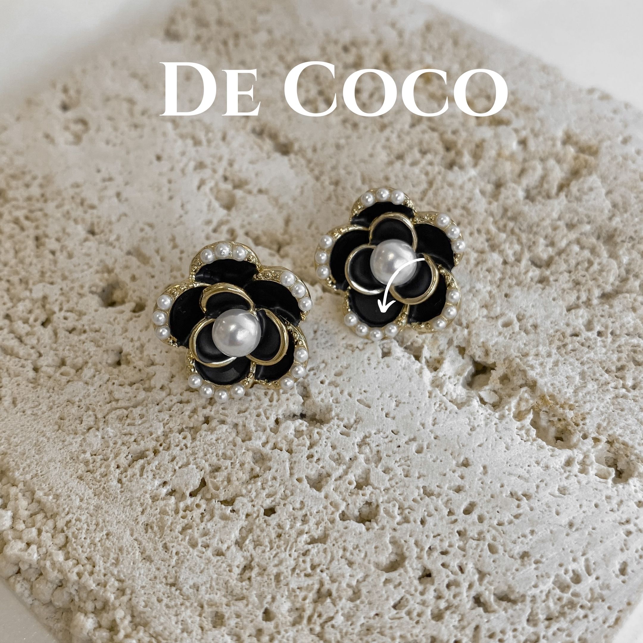 Bông tai hoa đen đính hạt trai Black Rosé De Coco decoco.accessories