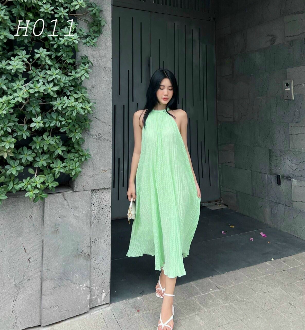 Đầm yếm maxi dạo phố chất xốp siêu xinh xb8399
