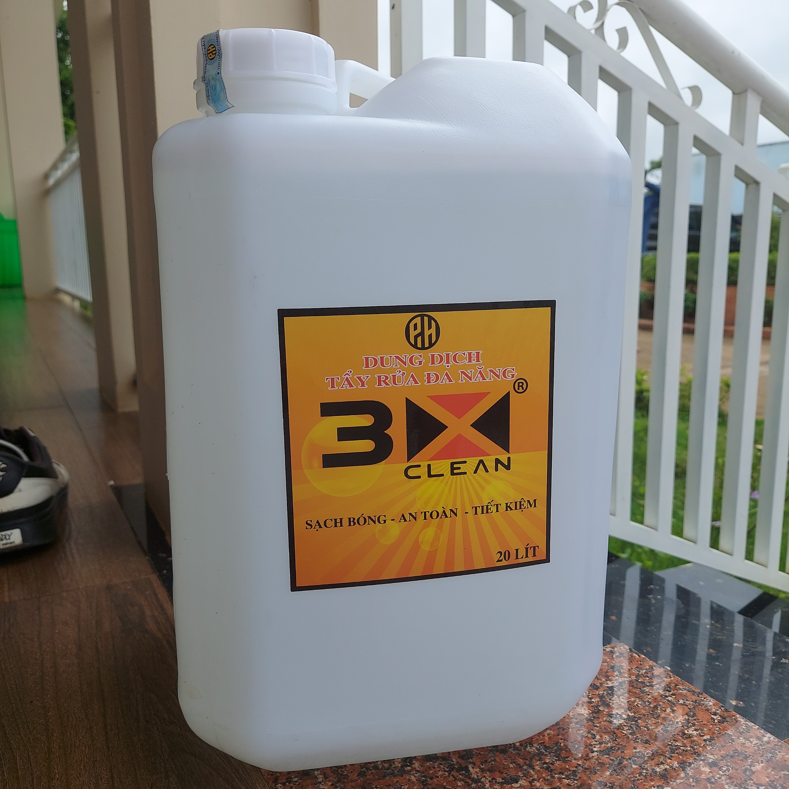 NƯỚC TẨY RỬA ĐA NĂNG 3X CLEAN CAN 20 LÍT