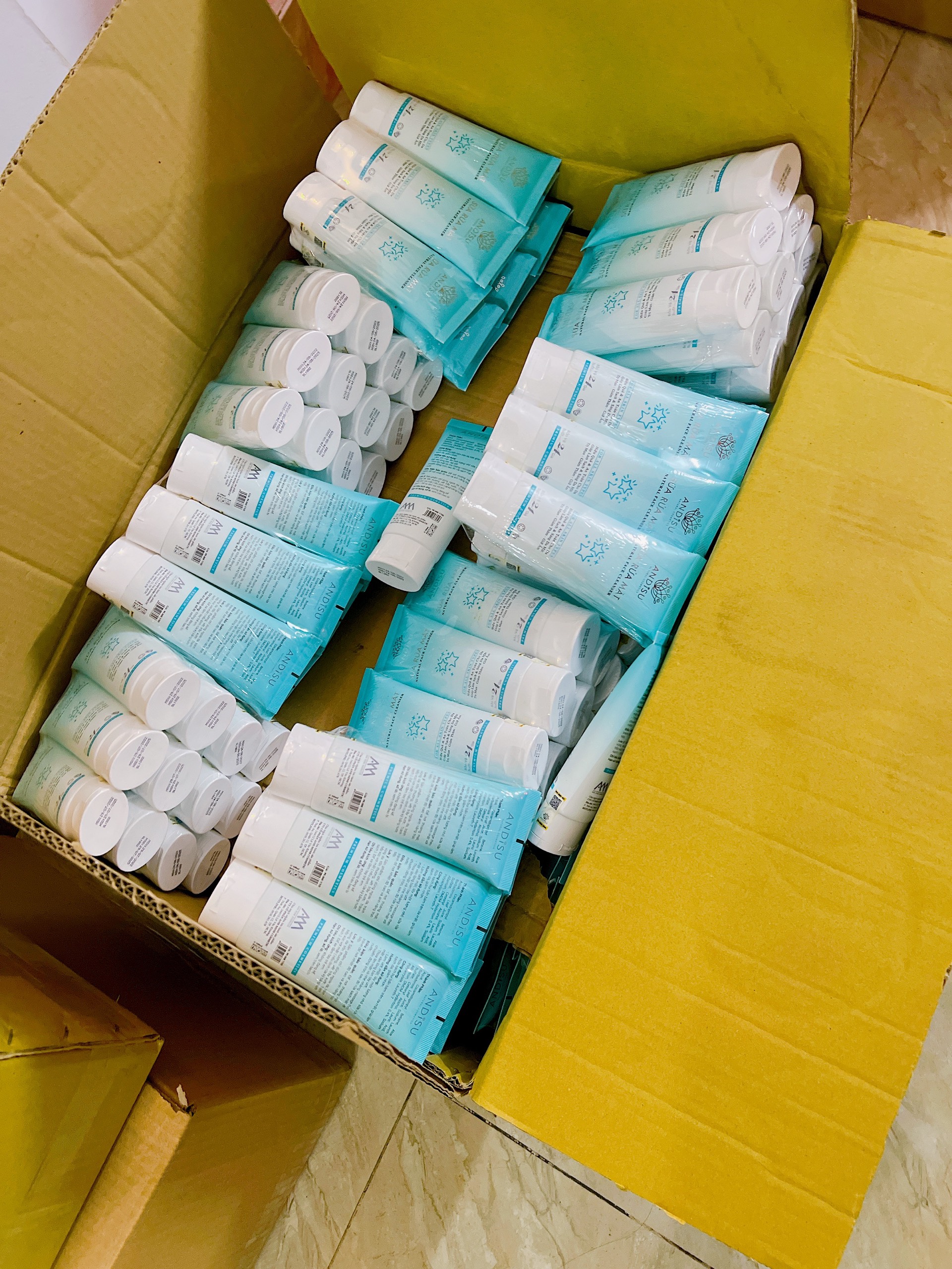 Sửa rữa mặt Andisu tuýp 120g