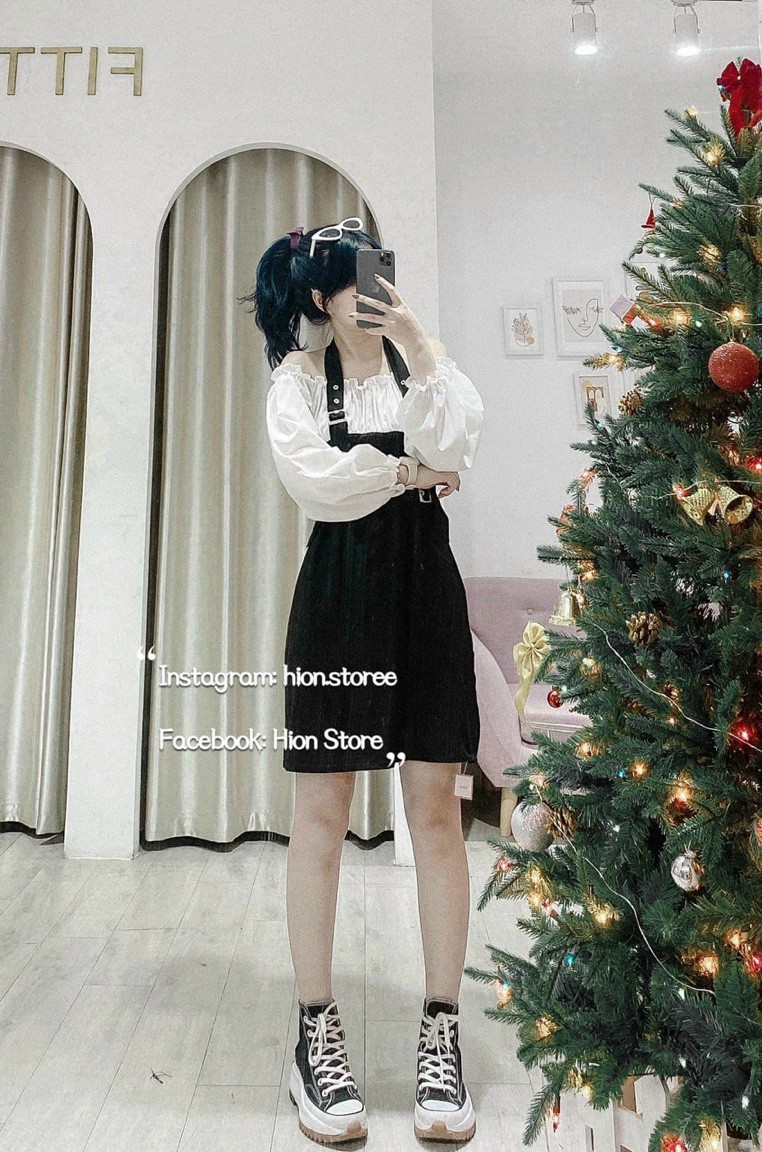 Đầm yếm bẹt vai tay dài