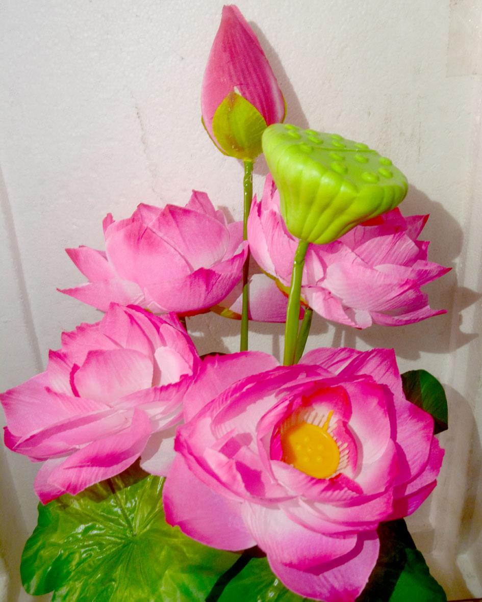 Đóa hoa sen vải trang trí,trưng bàn thờ