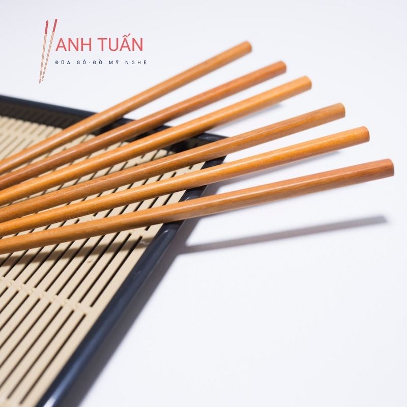 [Giá tận xưởng] Bộ 50 đôi đũa ăn cơm gỗ CÀ CHÍ, đũa đẹp tự nhiên, không cong vênh, chống trơn tuột, chống mốc, kháng khuẩn
