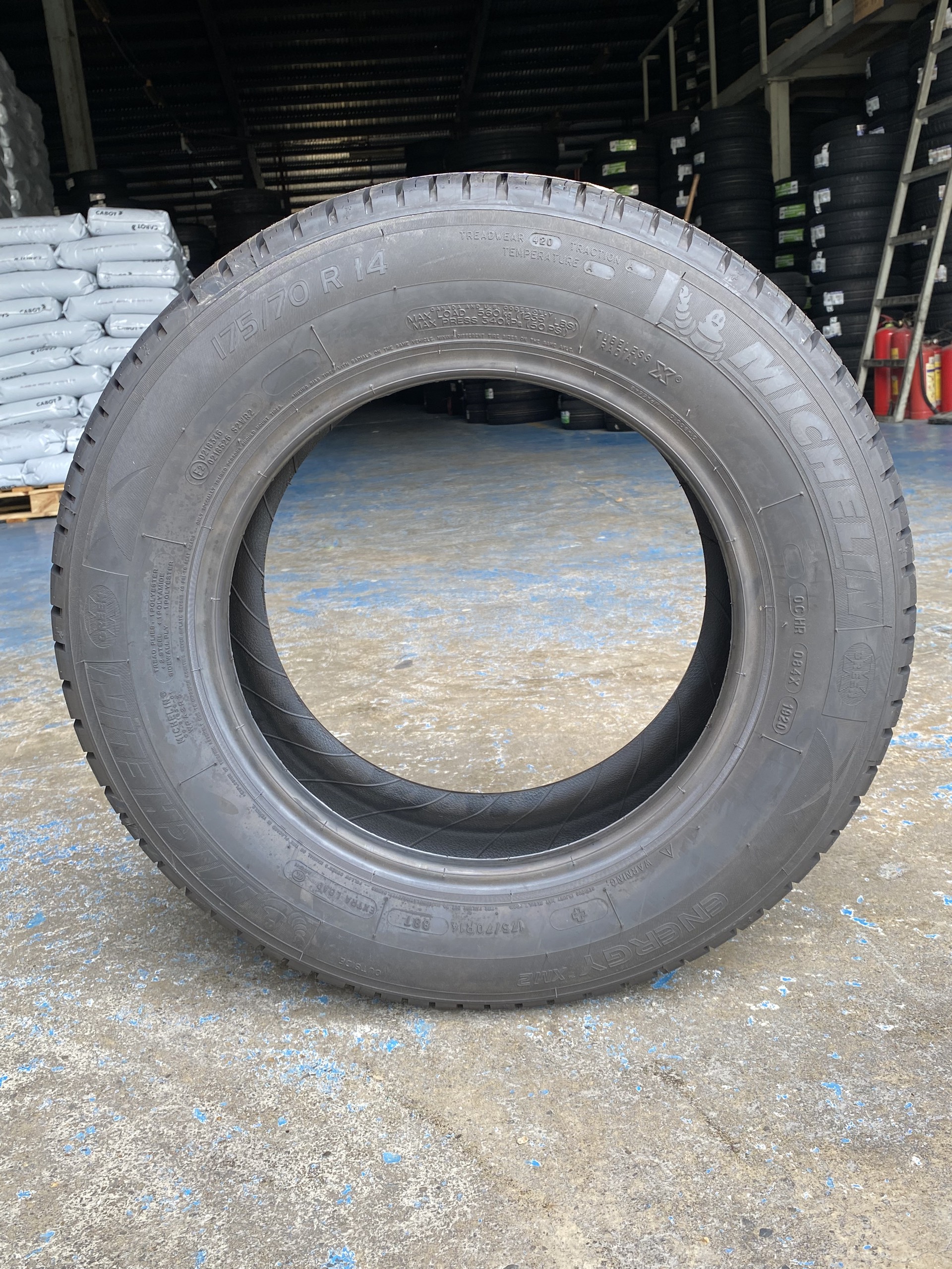 Lốp Michelin 175/70R14 XM2+