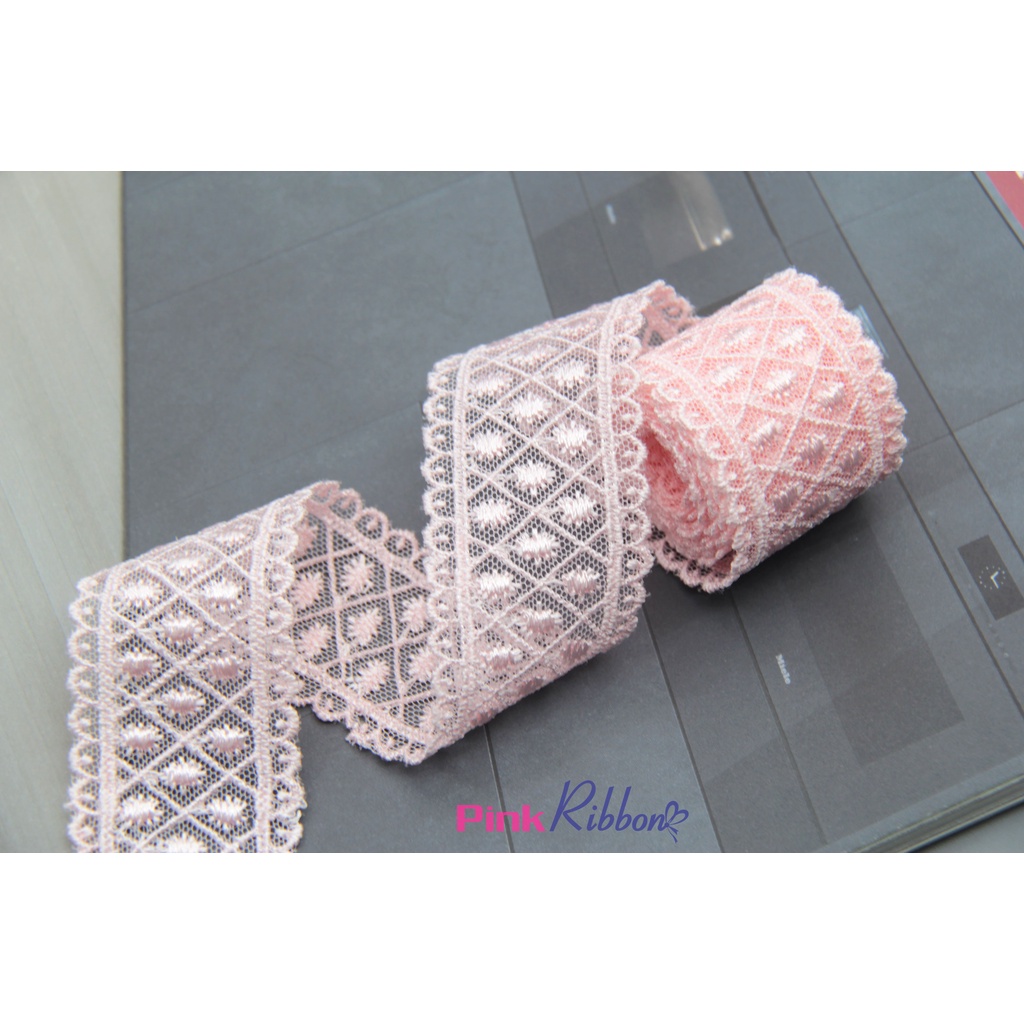Rên thêu quả trám nhiều màu cỡ 3.8cm
