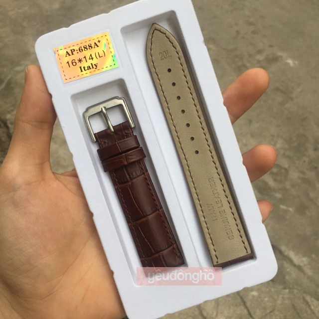 Italian Watch Strap Made of Crocodile Leather. Comes with Strap Replacement Tools and Mounting Pins.