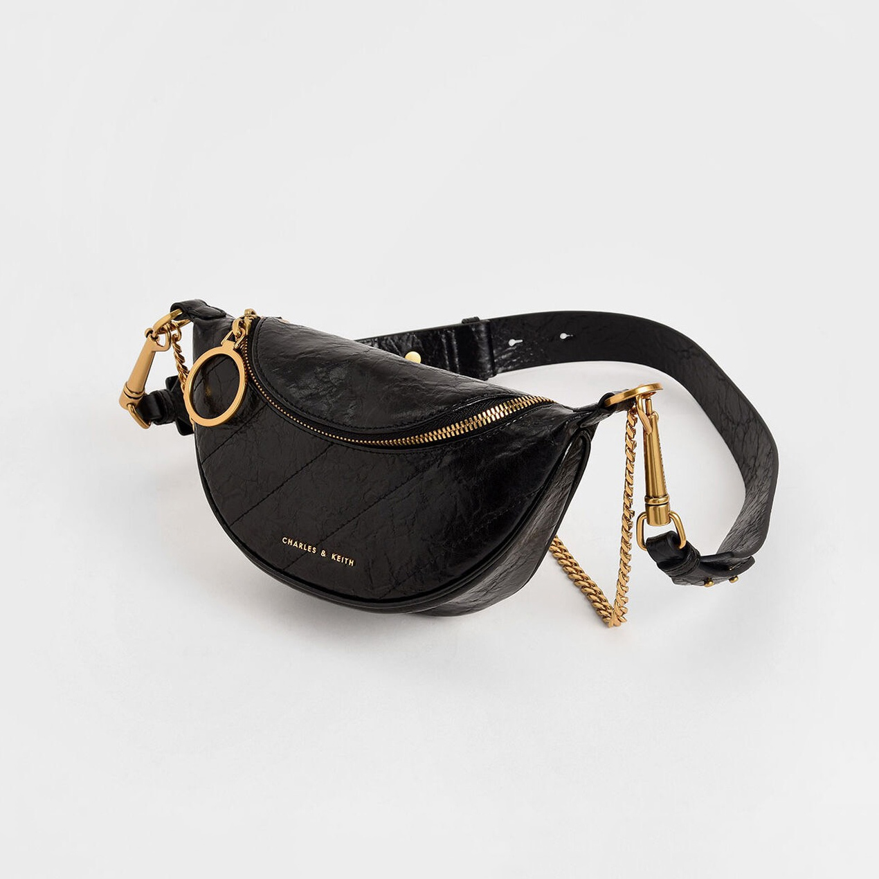 Túi Charles & keith bán nguyệt cực hót