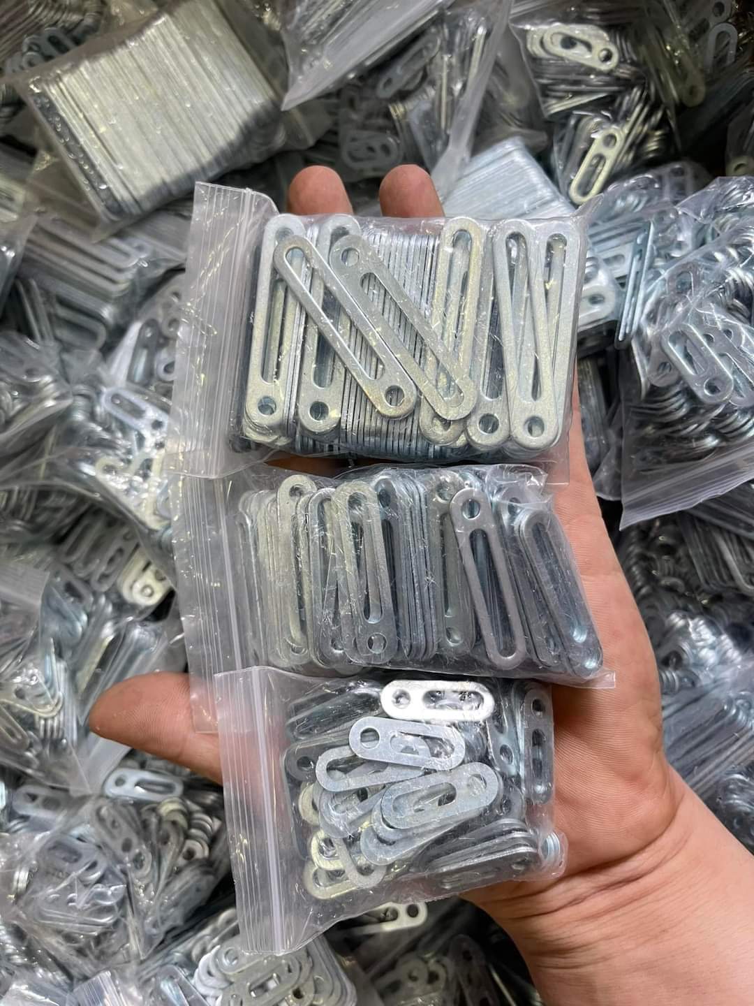 tai bắt bi gầm TÚI 100 CÁI