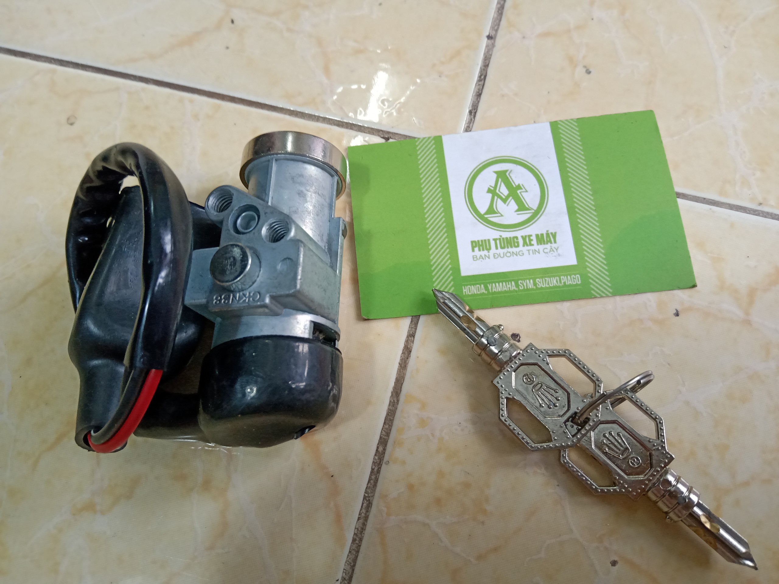 Khoá Xe Wave, Dream 4 cạnh xoắn