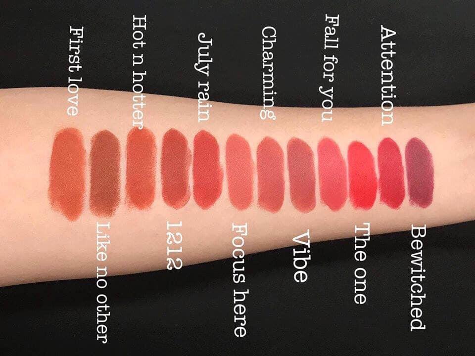 Son Ofélia Modern Matte Lipstick Màu July Rain: Cam Đỏ đất