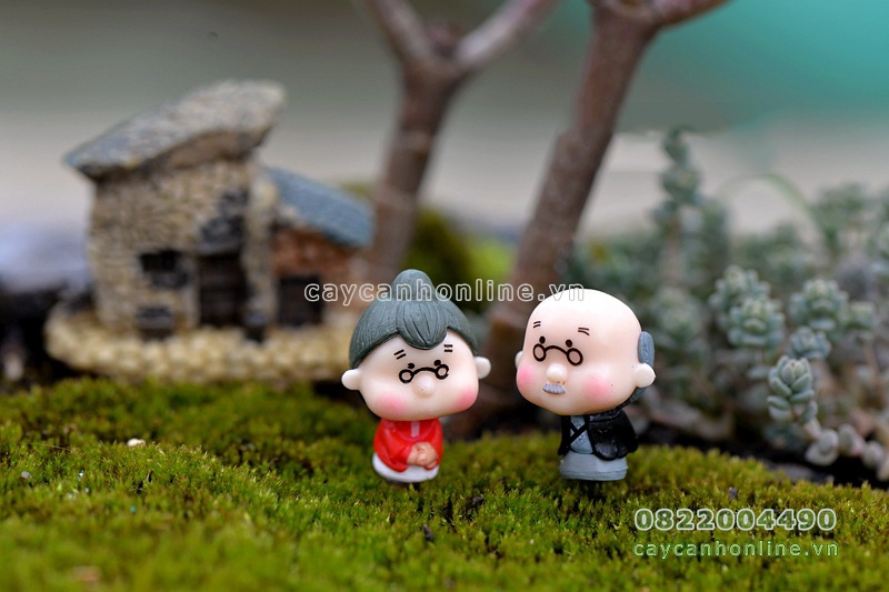 Tượng cặp đôi ông bà lão già nhỏ