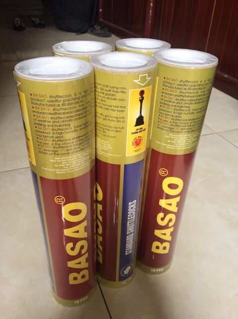 Cầu lông 3 sao hộp 10 quả ( giá siêu rẻ )
