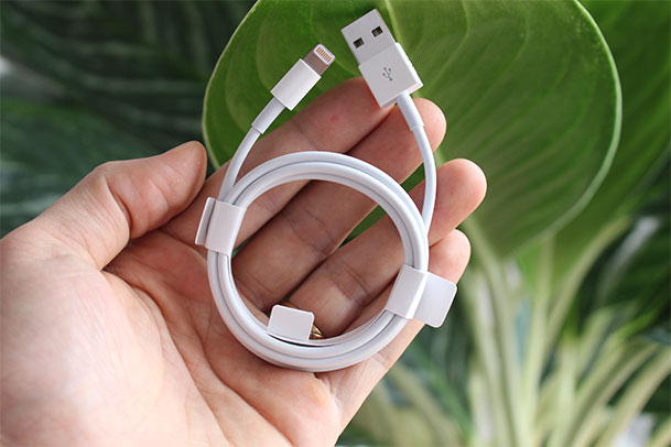 Cáp sạc zin bóc máy cho iPhone - Beetech