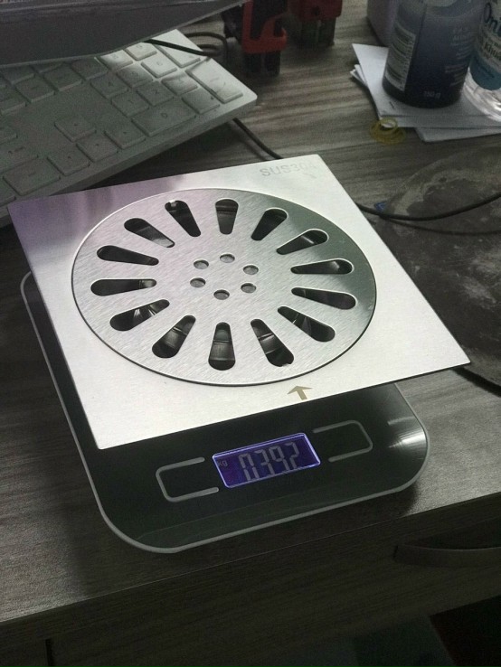 Phễu thu sàn làm bằng inox 304