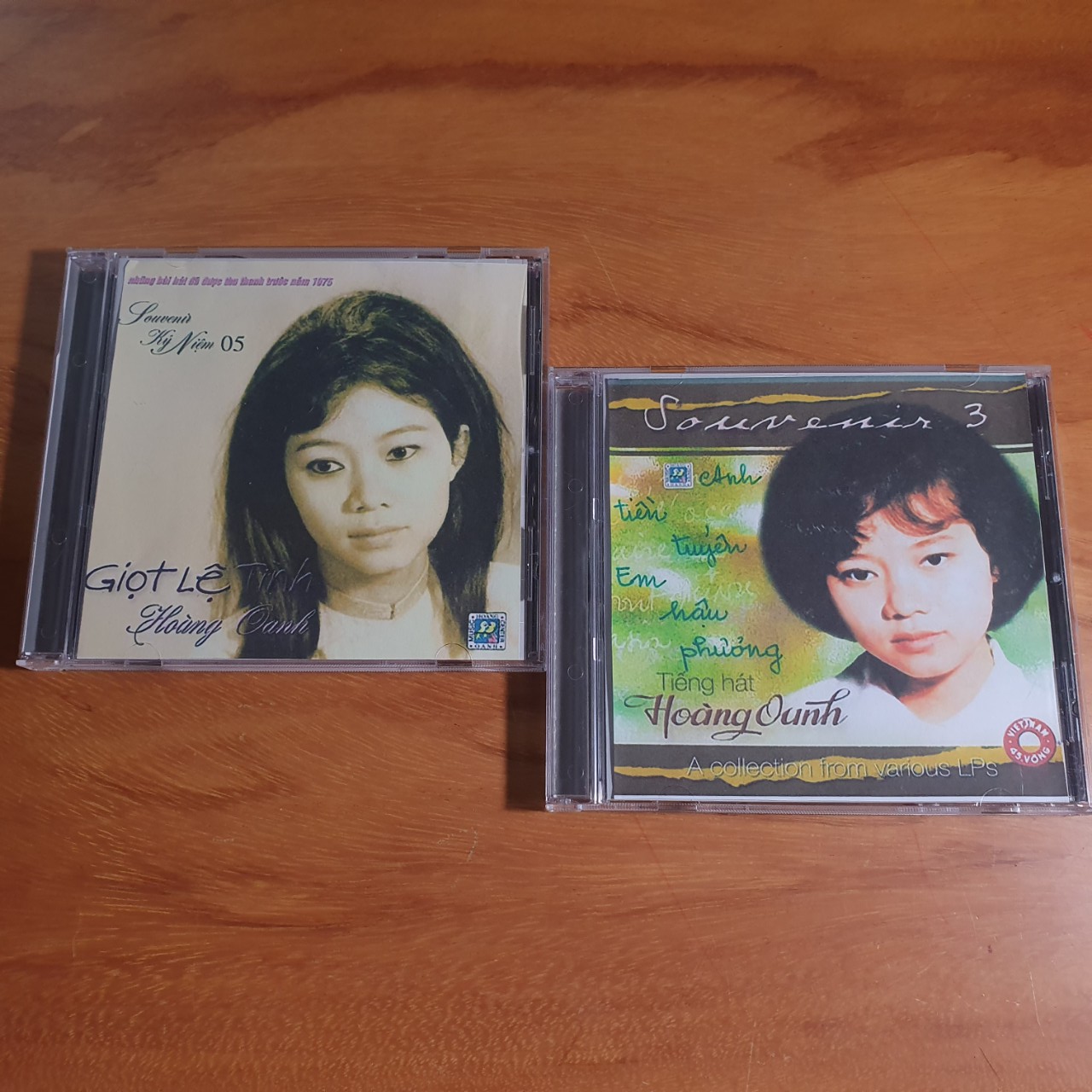 [MDCD] Nhạc 1975 - Bộ 2 Đĩa CD Hoàng Oanh - Giọt Lệ Tình - Anh Tiền Tuyến Em Hậu Phương