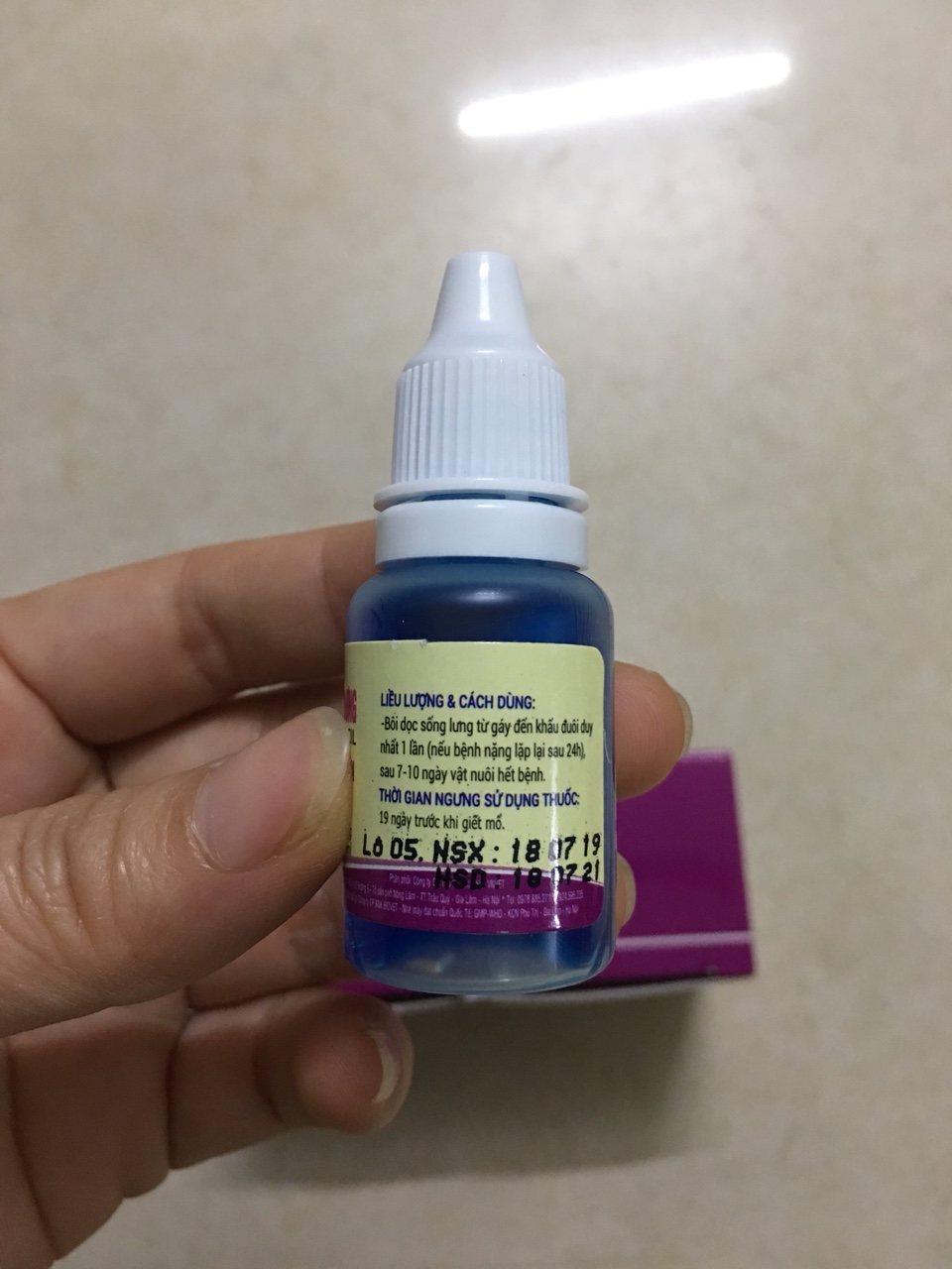 Thuốc diệt ve, rận, ghẻ, mò, mạt, rận (kẻ sống lưng, 10ml)