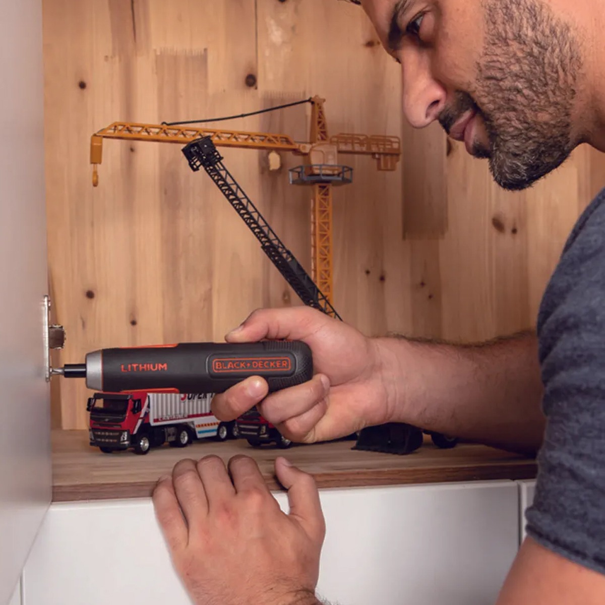 [HCM]Máy bắt vít pin 4V BLACK&DECKER BD40K4-B1