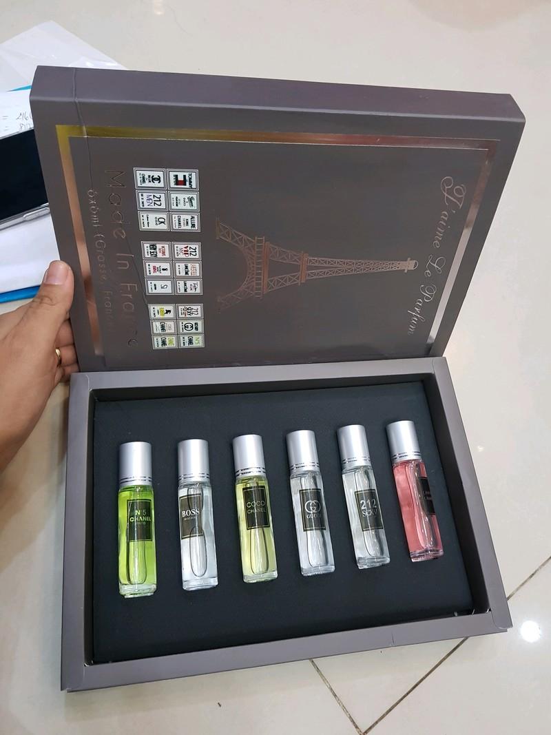 nước hoa Tháp 6 chai - dạng lăn