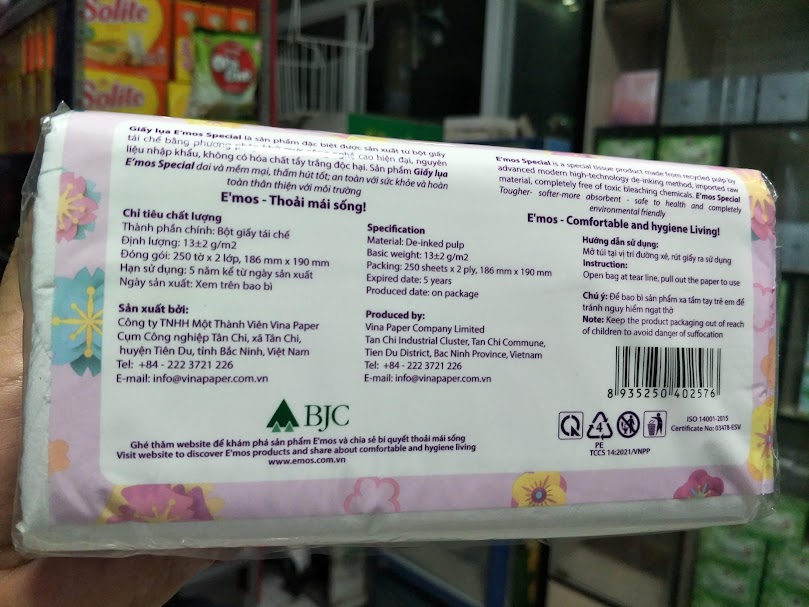 Khăn giấy lụa rút E'mos Special 250 tờ 2 lớp