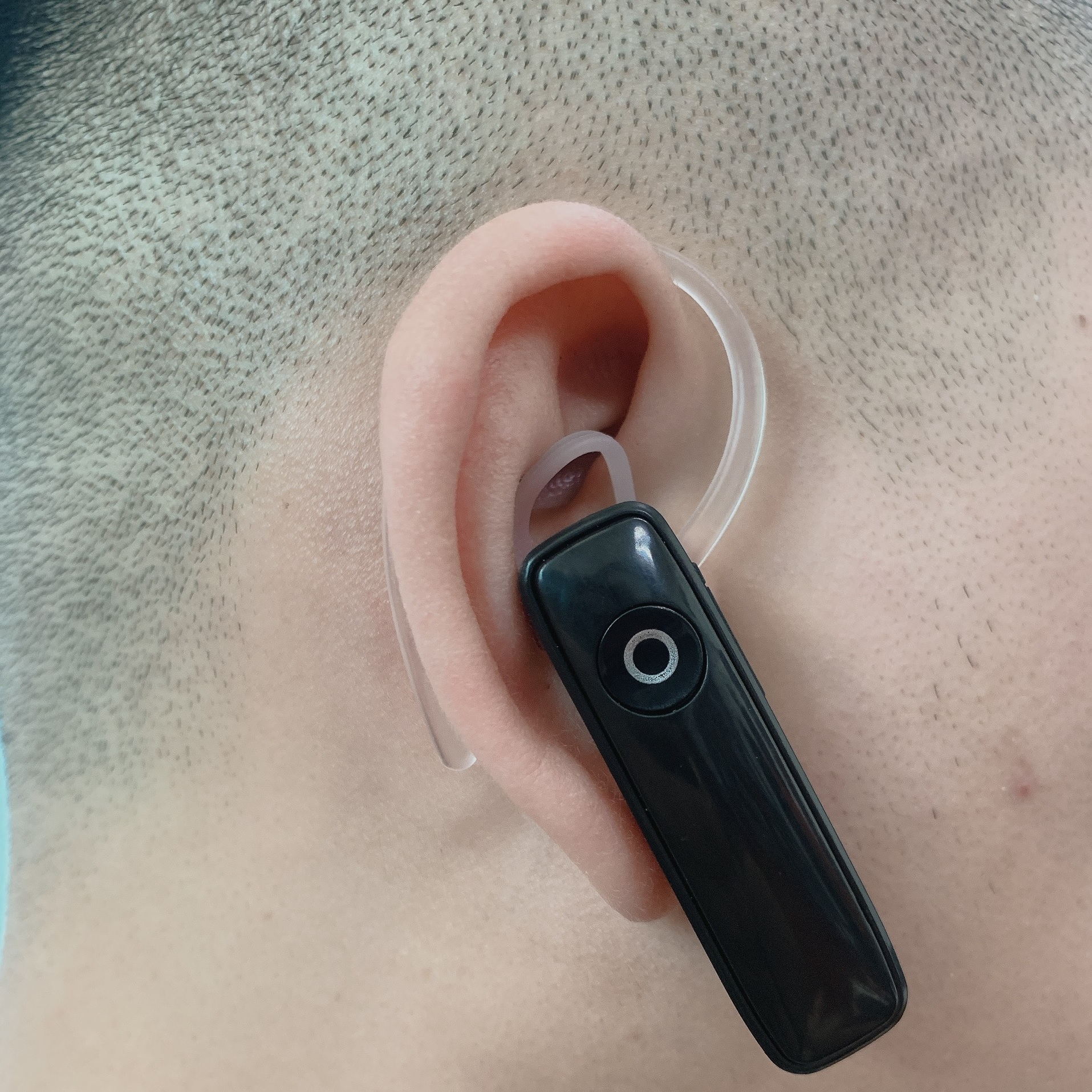 Tai nghe Bluetooth có móc vành tai