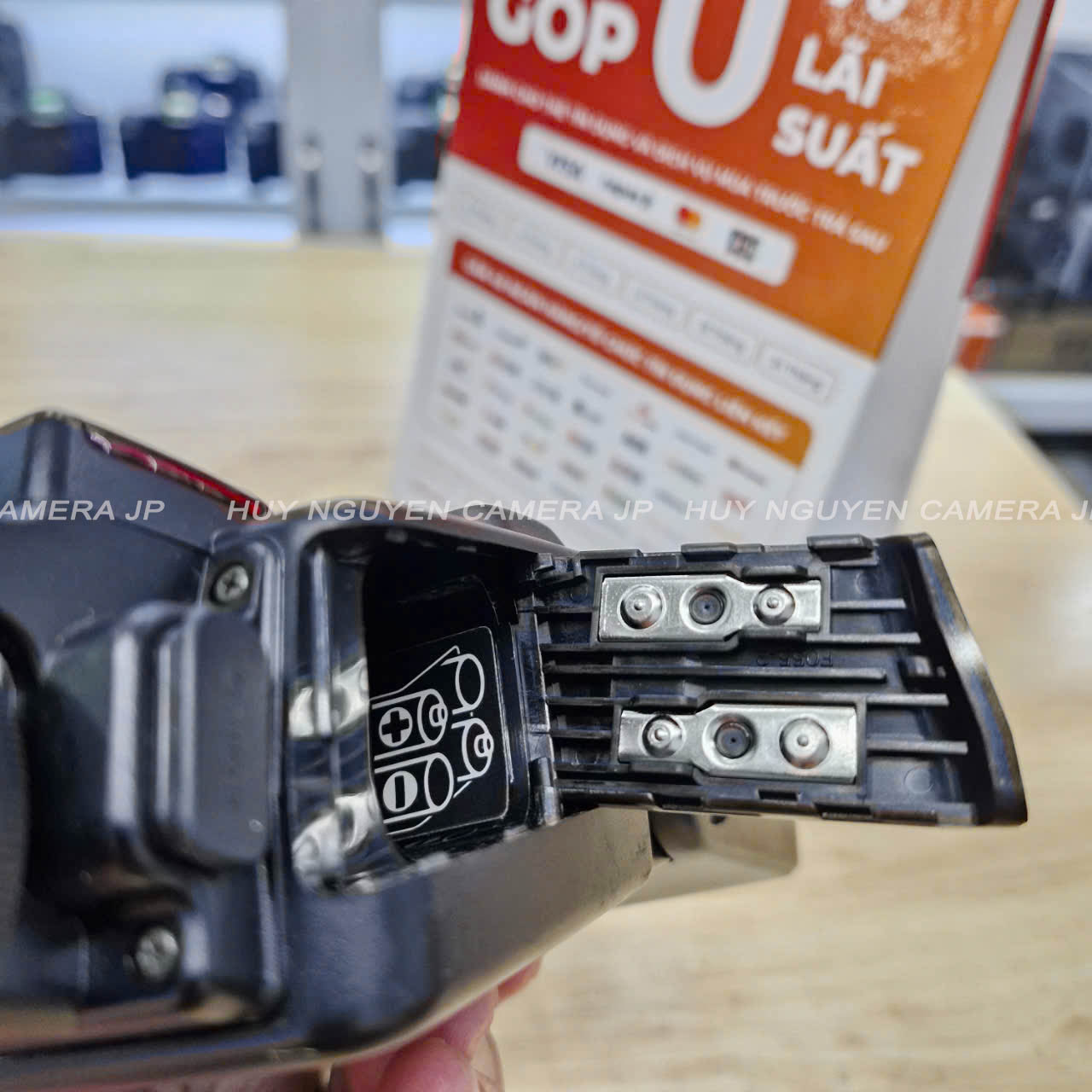ĐEN FLASH CANON 430EZ . HOẠT ĐỘNG TỐT MỌI CHỨC NĂNG , ÁNH SÁNG TRONG TRẺO.