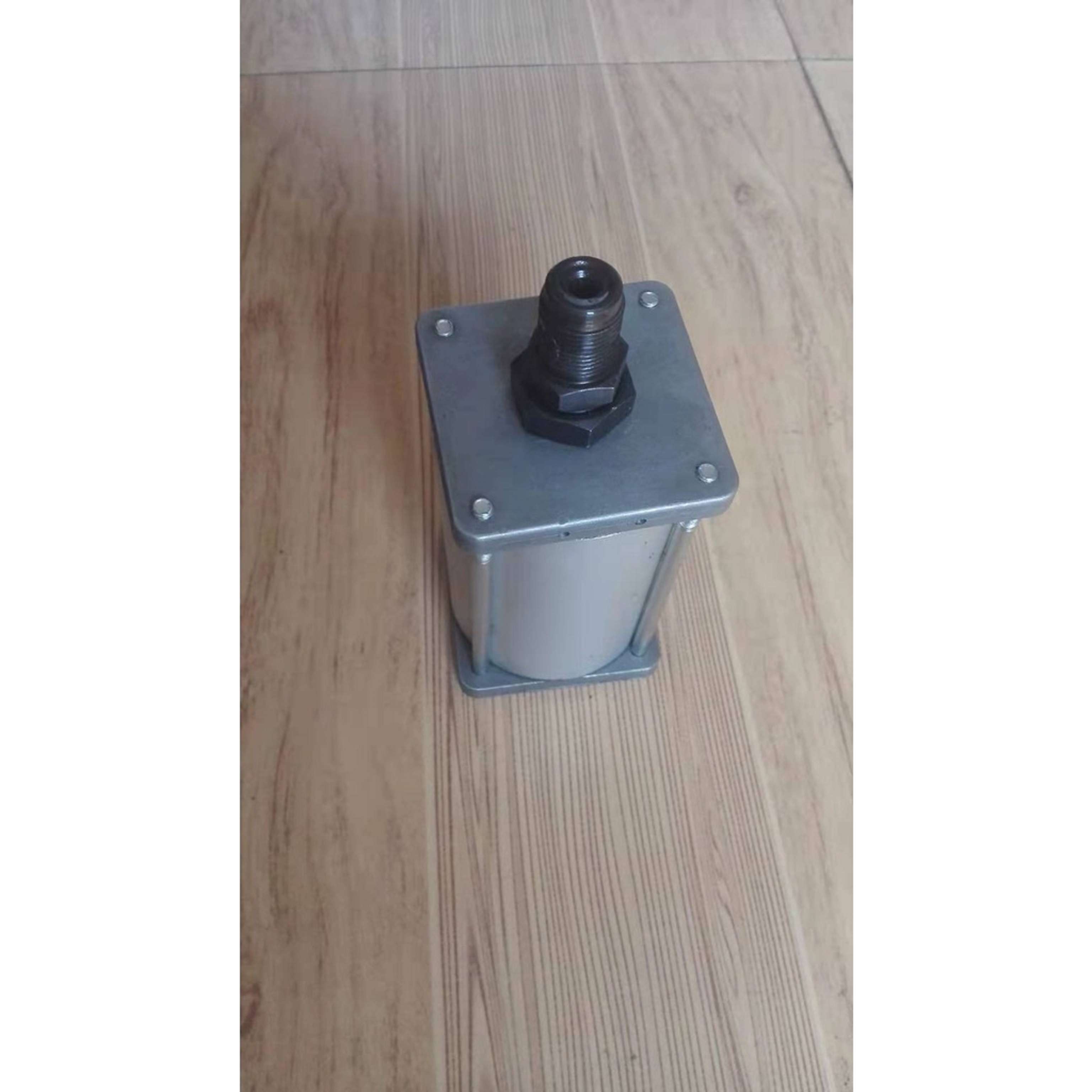 Bầu hơi chế kích con đội thủy lực 20 Tấn