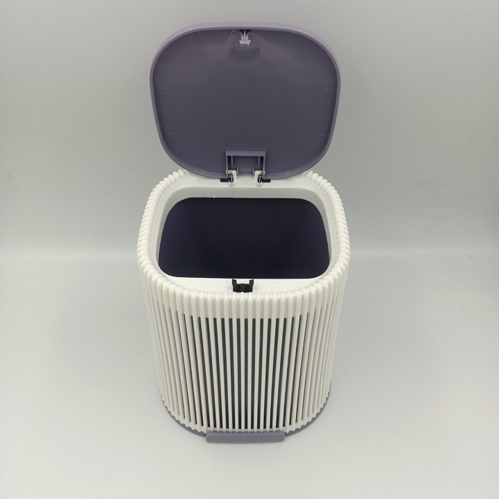 Beautiful and practical office desktop mini plastic trash can be used