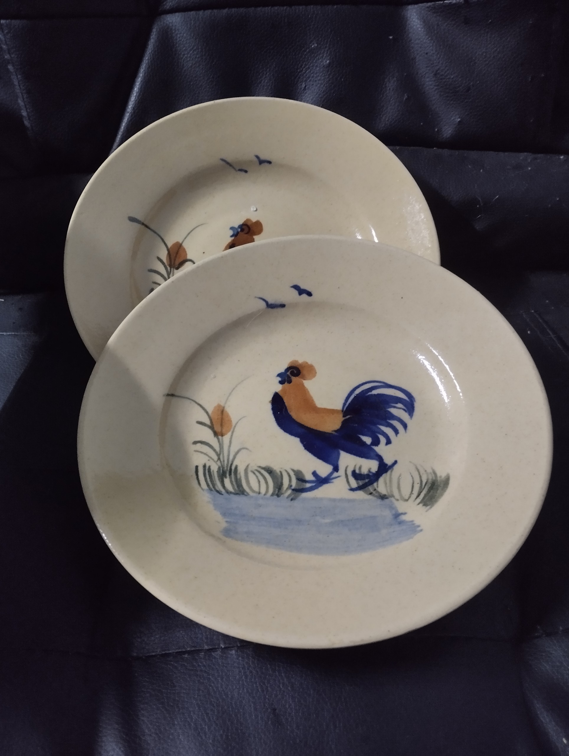 Dĩa con gà loại đẹp 20 CM ( 1 cái loại ít nốt sần )