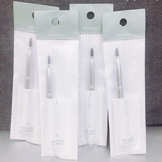 Cọ môi THE FACE SHOP One Touch Lip Brush( auth)