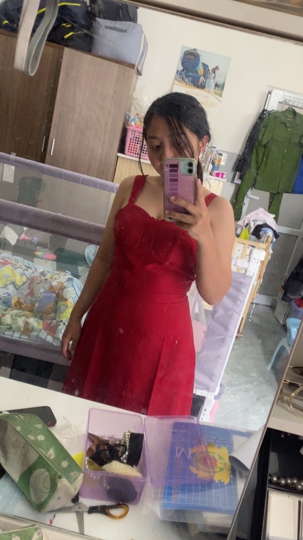 Đầm đỏ 2 dây form dài