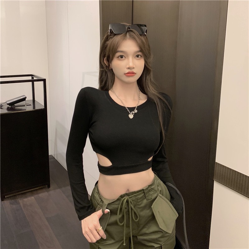 Áo thun croptop tay dài cổ tròn khoét eo