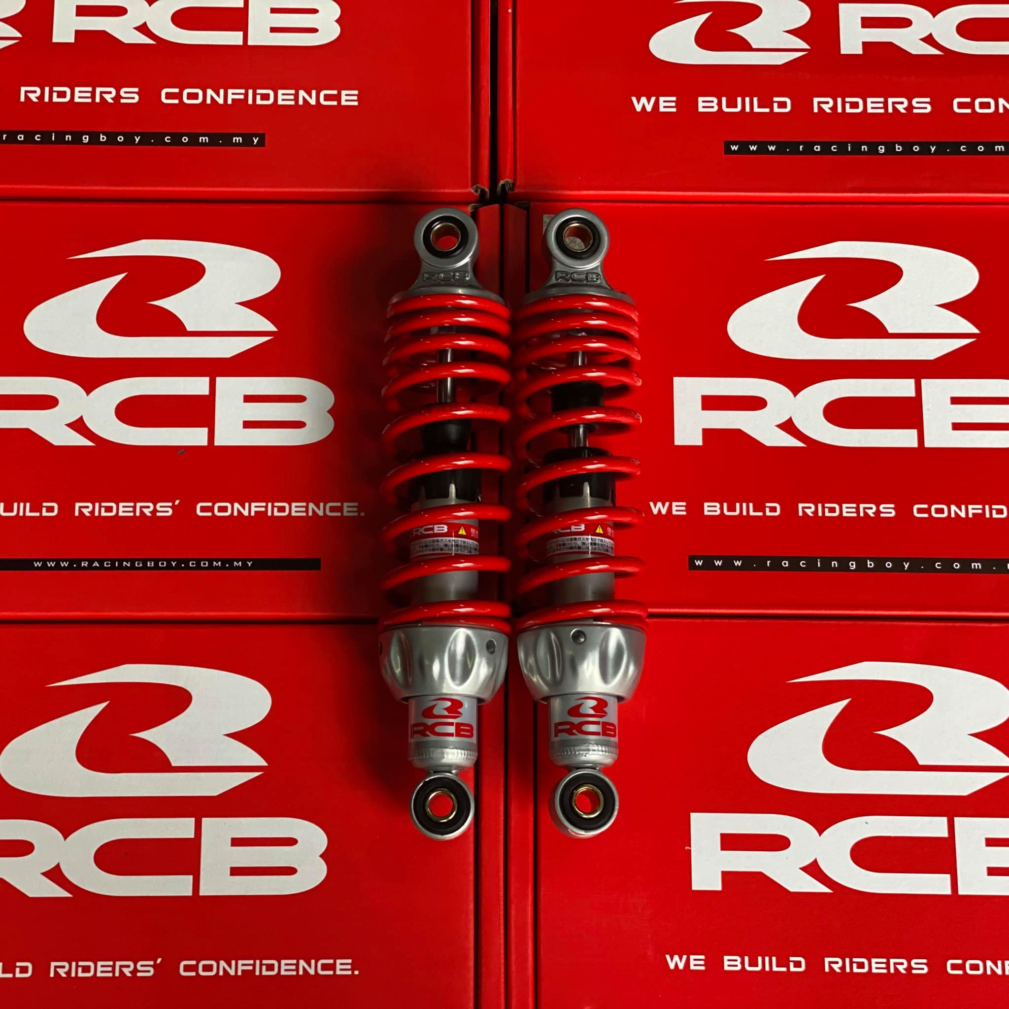 Phuộc sau RCB A2 gắn Sirius, Jupiter Đỏ