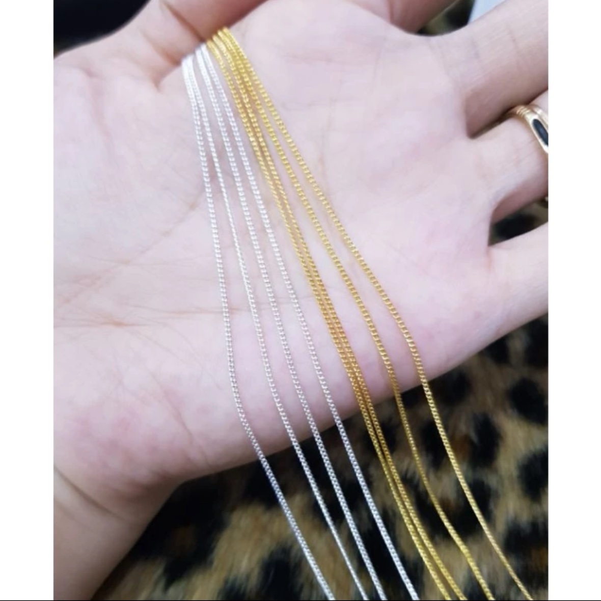 Dây Xích Vàng ,Bạc Loại Mãnh Trang Trí Móng - TGN937