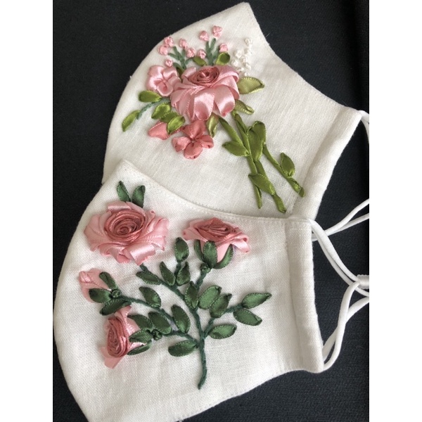 khẩu trang thêu tay vải linen(có nút điều chỉnh)