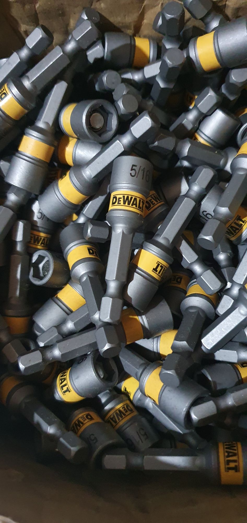 Đầu Bắn Tôn DeWalt 8mm Nhập Mỹ